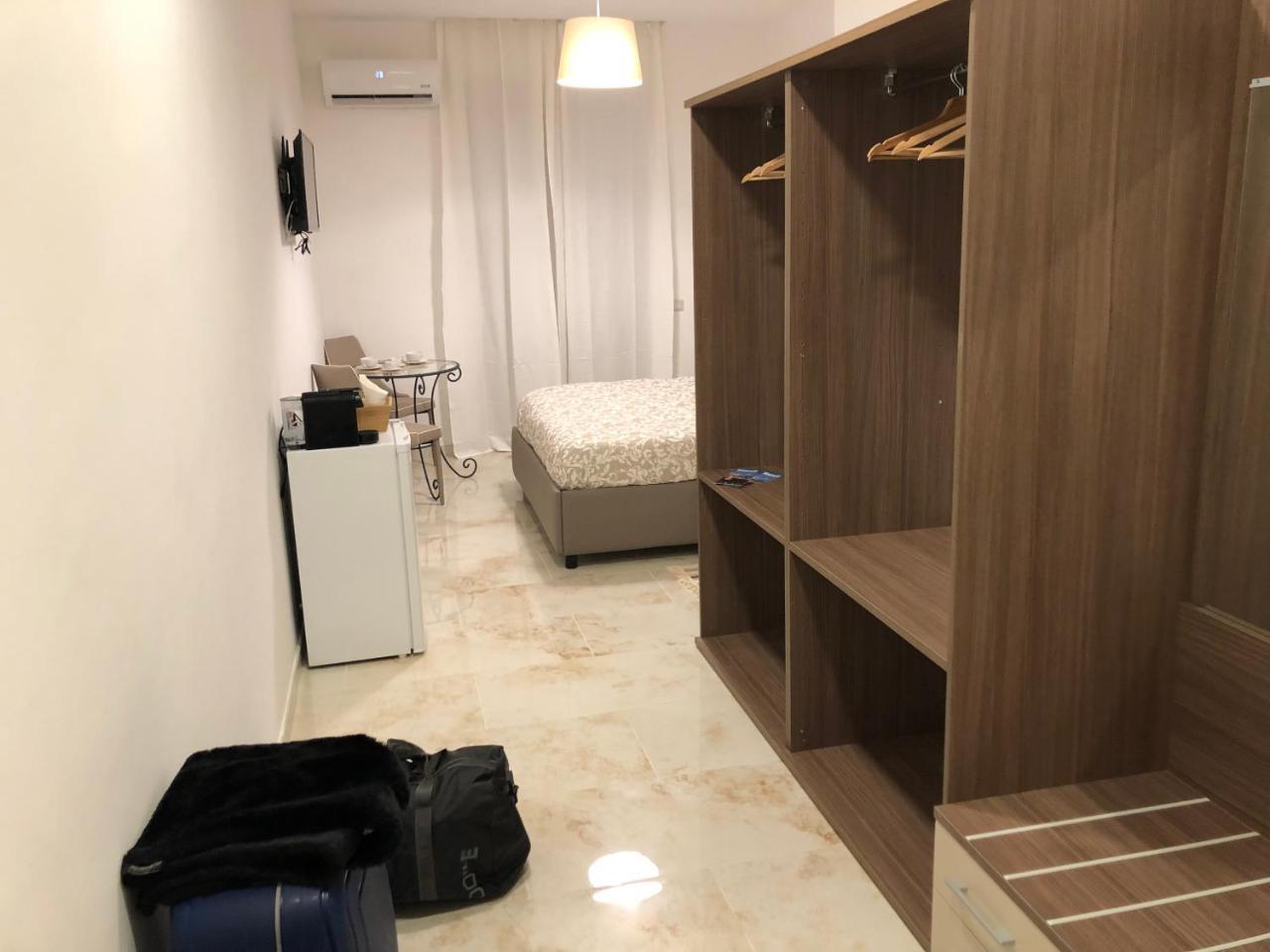 Antonietta De Pace Rooms By Napoli Milionaria B&B エクステリア 写真