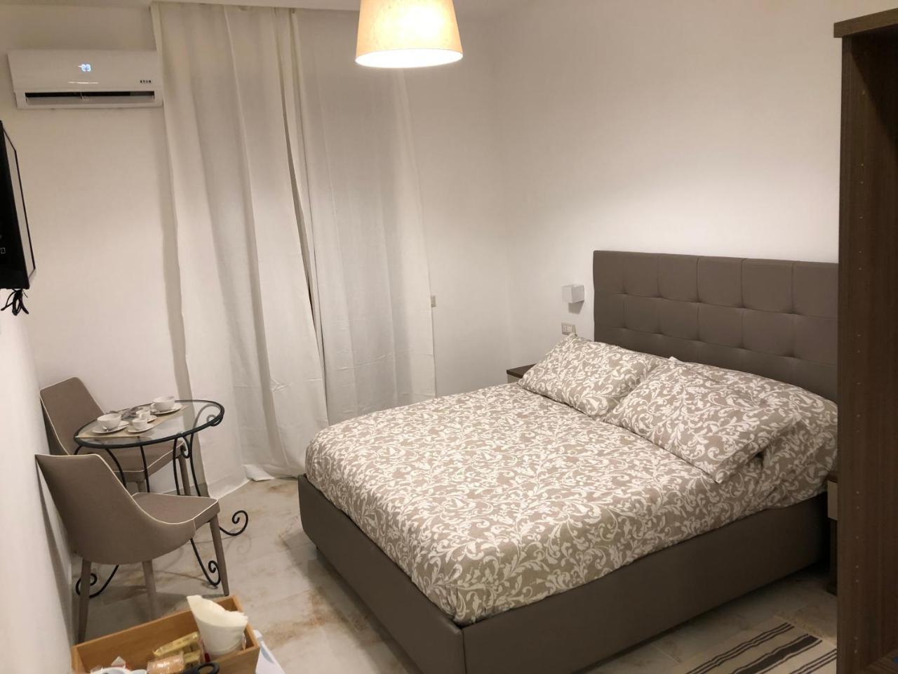 Antonietta De Pace Rooms By Napoli Milionaria B&B エクステリア 写真