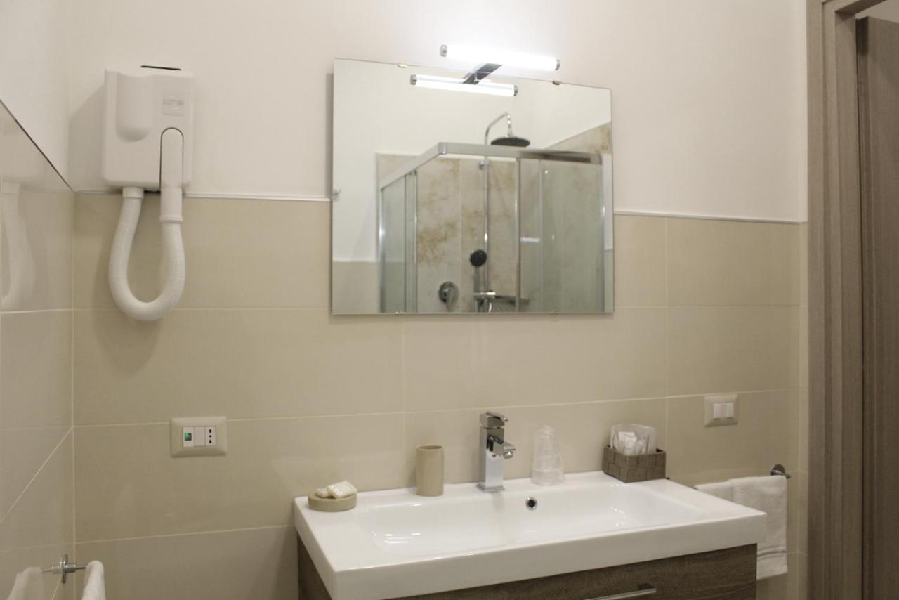 Antonietta De Pace Rooms By Napoli Milionaria B&B エクステリア 写真